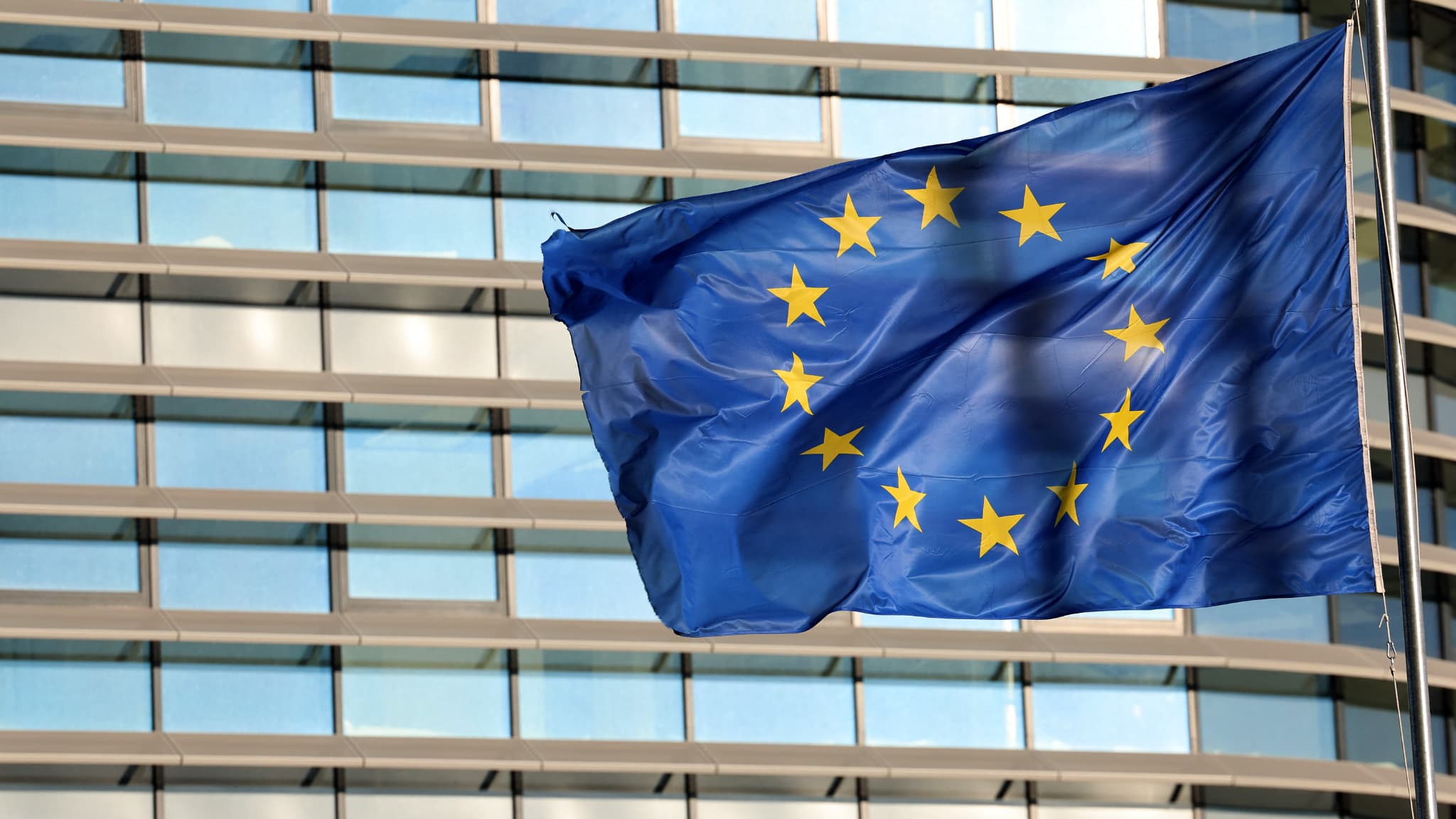 España, Bélgica, Italia… ¿Cuánto tiempo durarán los gobiernos ‘business as usual’ de nuestros países vecinos?